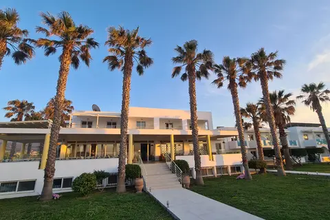 Irina Beach Hotel in Τιγκάκι — foto 2