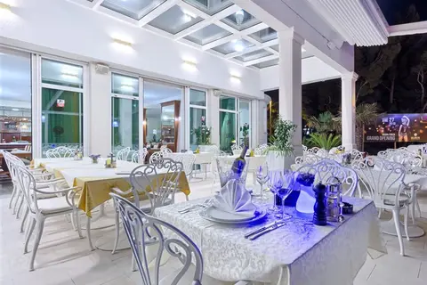 Hotel Villa Bacchus in Baska Voda — foto 19