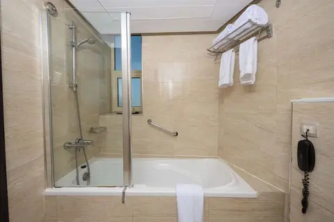 Pearl Swiss Hotel in ديرة — foto 16
