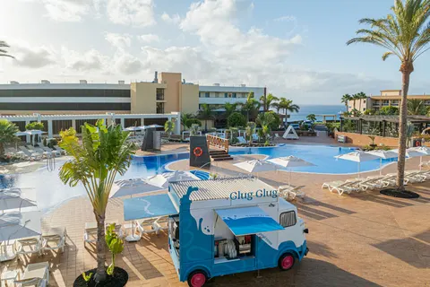 Iberostar Waves Gaviotas Park in Las Gaviotas — foto 33