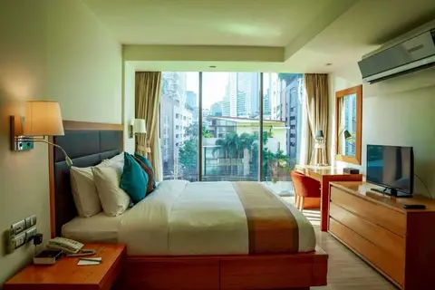 Oakwood Residence Sukhumvit 24 in Bangkok — foto 3