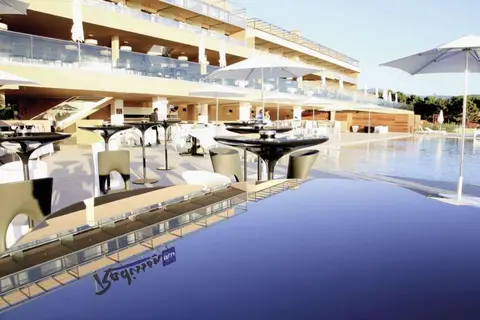 Radisson Blu Resort & Spa Ajaccio Bay in Albitreccia — foto 17