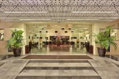 Bali Nusa Dua Hotel in Kuta Selatan — foto 19
