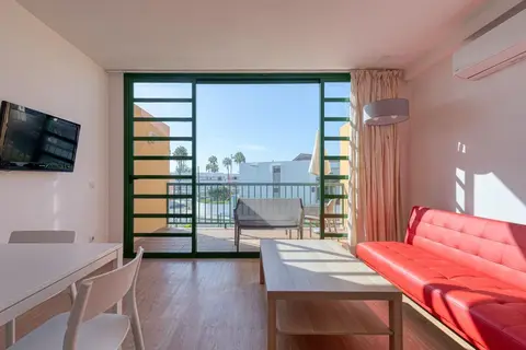 Judoca Beach Apartments in San Bartolomé de Tirajana — foto 4