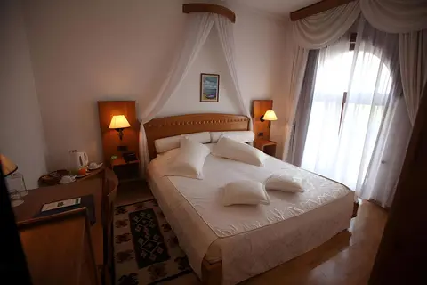 Xheko Imperial Luxury Hotel & SPA in Tirana — foto 24