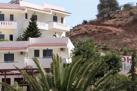 Neos Ikaros in Αγία Γαλήνη — foto 29