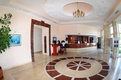 Denizkizi Hotel in Alsancak — foto 16