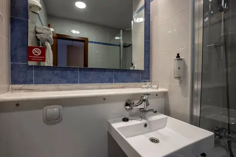 Travelodge Alicante Puerto in Alicante — foto 20