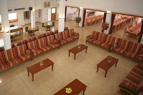 Corallia Beach Hotel Apartments in Πέγεια — foto 8