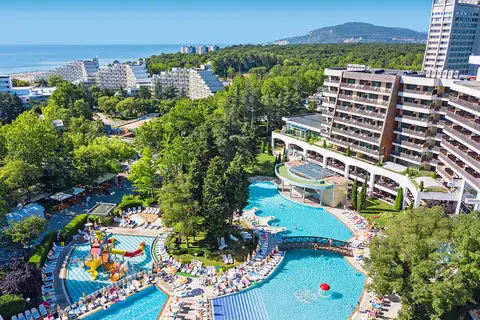 Flamingo Grand Hotel & Spa in Оброчище