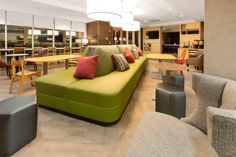 Home2 Suites by Hilton Newark Airport in Newark — foto 8