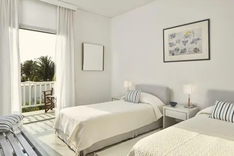 Yria Boutique Hotel & Spa in Παροικιά — foto 13