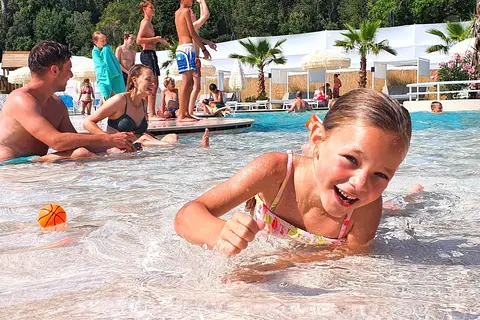 Villa Alwin Beach Resort in Cupra Marittima — foto 8