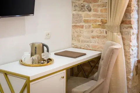 Le Premier Rooms in Verdelen — foto 13