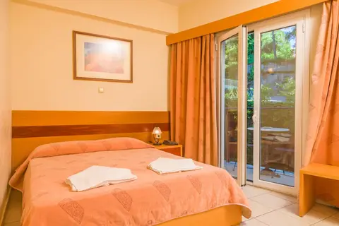 CNic Hellinis Hotel in Korfoe — foto 8