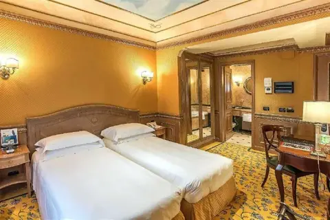 River Palace in Rome, foto 17