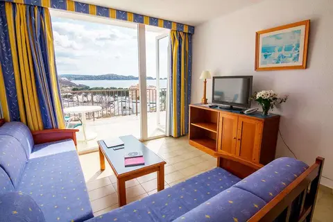 Aparthotel Novomar in Peguera — foto 17