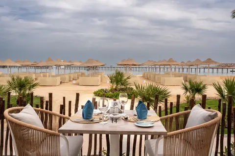 Hotel Sunrise Azalea Aqua Park Resort in الاحياء — foto 10