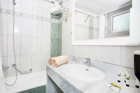 Euro Village Achilleas Hotel in Αντιμάχεια — foto 26
