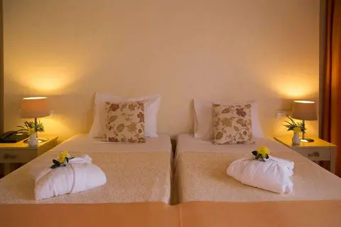 Sunrise Resort in Μόλυβος — foto 17
