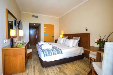 Alexander The Great Beach Hotel in Kriopigi, foto 15