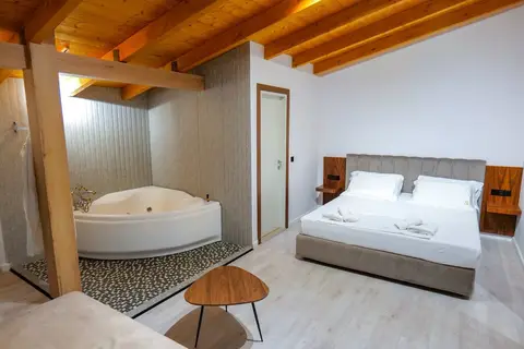 Hotel Semajo in Vlora — foto 5