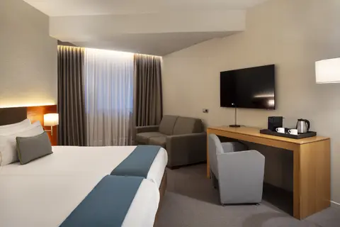 The Artist Grand Hotel of Art in Bilbao — foto 17
