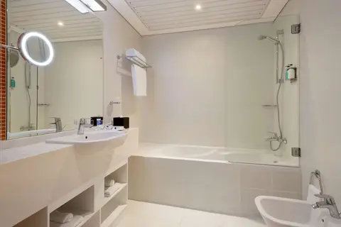 TRYP by Wyndham Abu Dhabi City Center in Abu Dhabi — foto 13