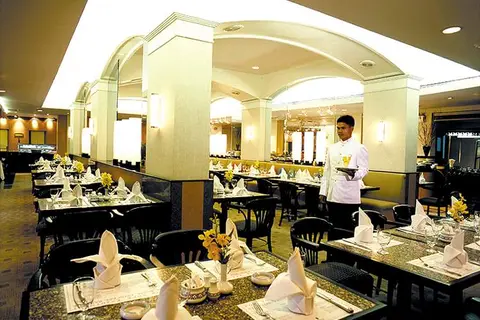 Royal Princess Larn Luang Bangkok in Bangkok — foto 3