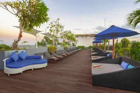 de Vins Sky Seminyak Hotel in Seminyak, Kuta, Bali — foto 17