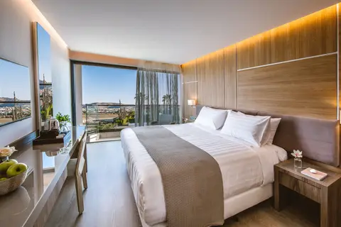 Lebay Beach Hotel in Oroklini — foto 4