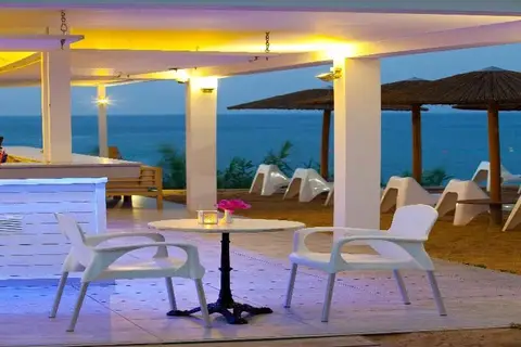 Malama Holiday Village in Παραλίμνι