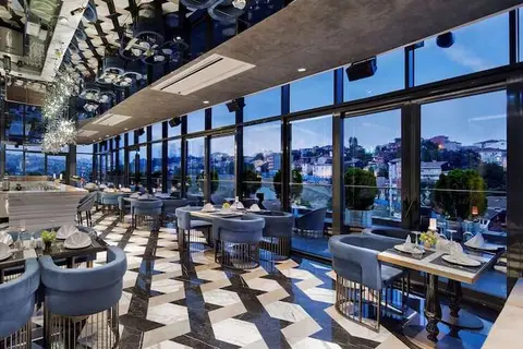 Doubletree by Hilton Hotel Istanbul Piyalepas in İstanbul — foto 12