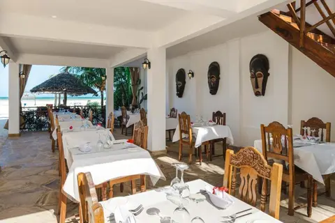 Karibu Beach Resort in Pongwe — foto 2