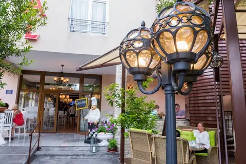 Central Hotel in Несебър — foto 9