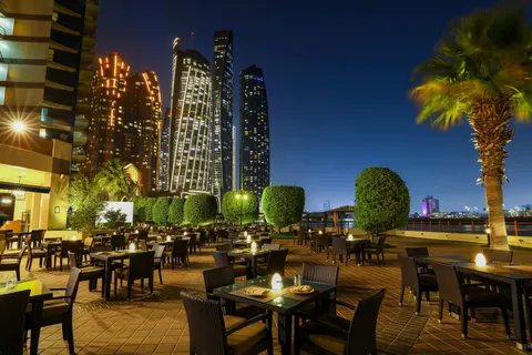 Khalidiya Palace Beach in Al Bateen — foto 20