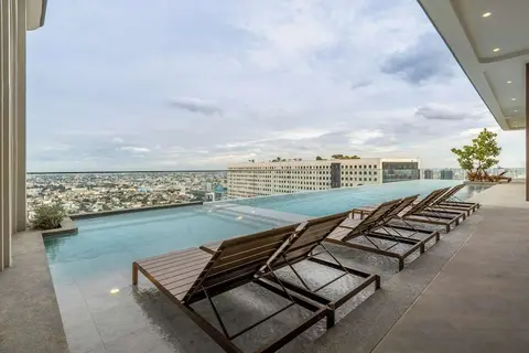 The Quarter Ratchayothin by Uhg in Bangkok