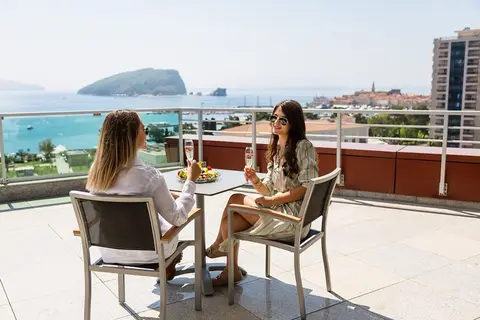 Hotel TQ Plaza in Budva — foto 19