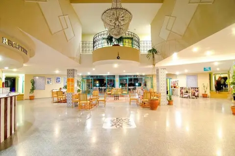 Clover Magic Park Side in Manavgat