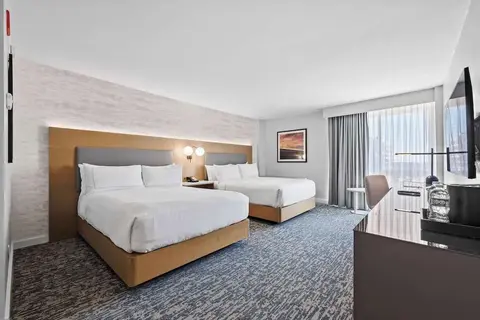 DoubleTree by Hilton New York JFK Airport in New York — foto 2