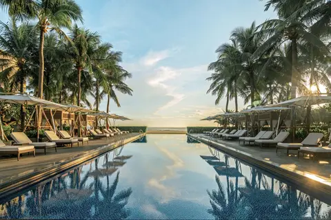 Shilla Monogram Danang in Dien Ban