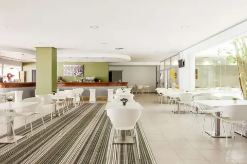 Hotel Ilunion Menorca in Cala Galdana — foto 29