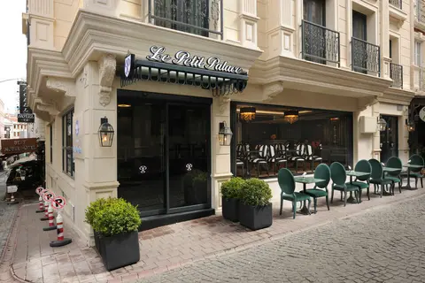 Le Petit Palace Hotel in İstanbul — foto 3