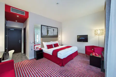 Red & Blue Design Hotel Prague in Praag — foto 23
