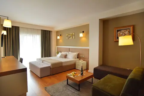 Sandy Beach Resort in Golem — foto 22
