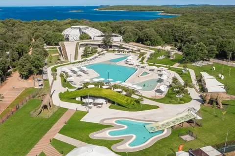 Camping Mon Perin in Bale