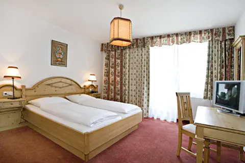 Hotel Neue Post in Zell am See — foto 2