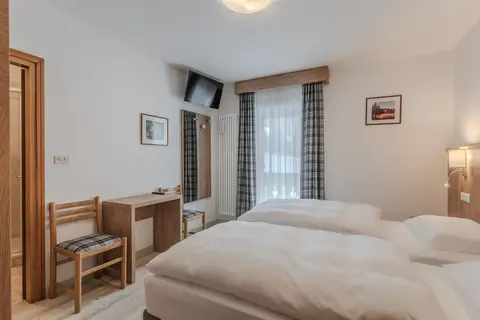 Hotel Christine in Campitello di Fassa — foto 2