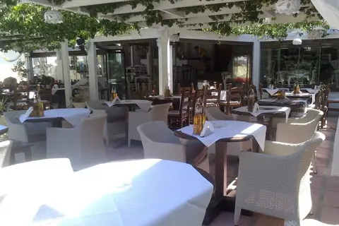 Camelot Royal Beds in Δημοτική Ενότητα Μαλίων — foto 5