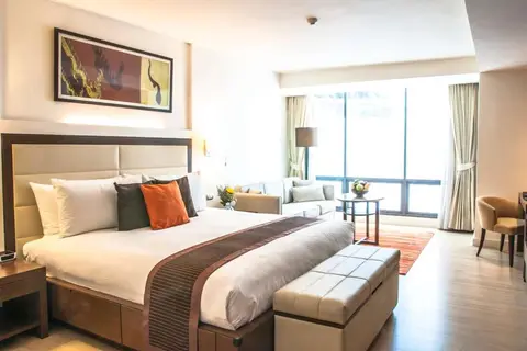 Oakwood Residence Sukhumvit 24 in Bangkok — foto 2